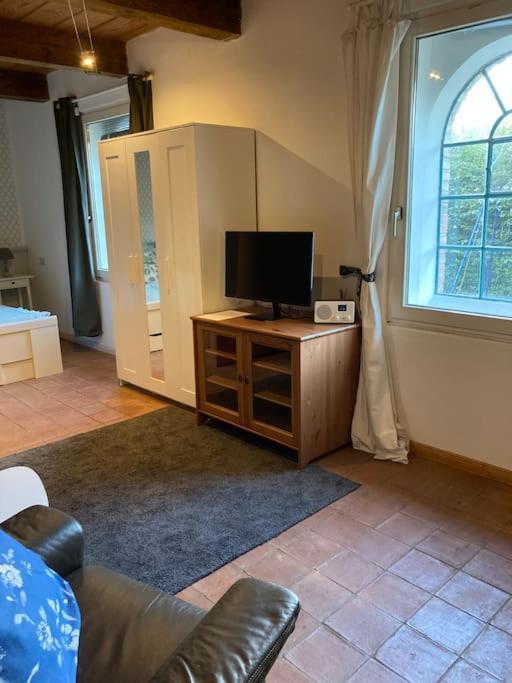 Ferienwohnung Idylle Unter Reet, Gemuetliche Ferienwohnug Haseldorf Exterior foto