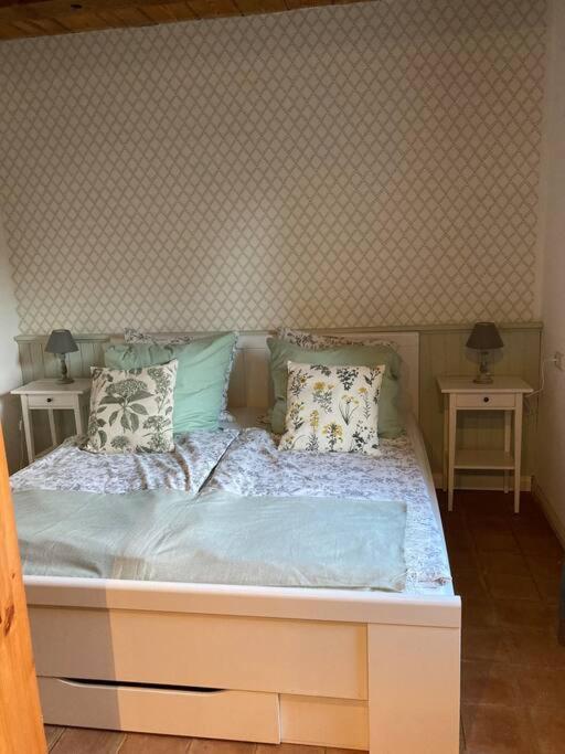 Ferienwohnung Idylle Unter Reet, Gemuetliche Ferienwohnug Haseldorf Exterior foto