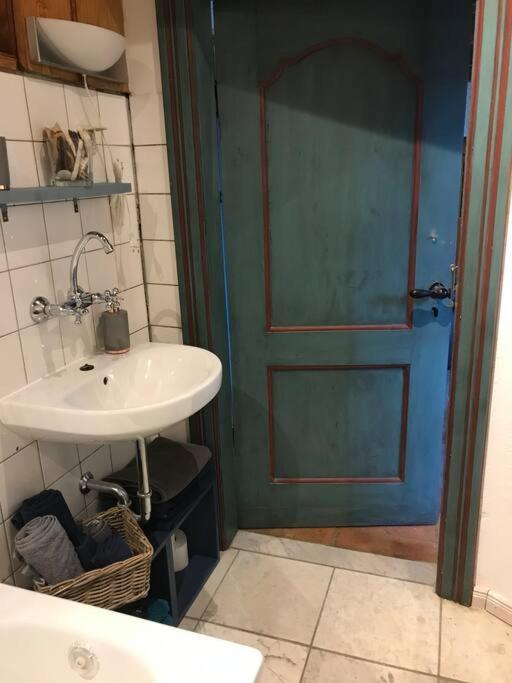 Ferienwohnung Idylle Unter Reet, Gemuetliche Ferienwohnug Haseldorf Exterior foto